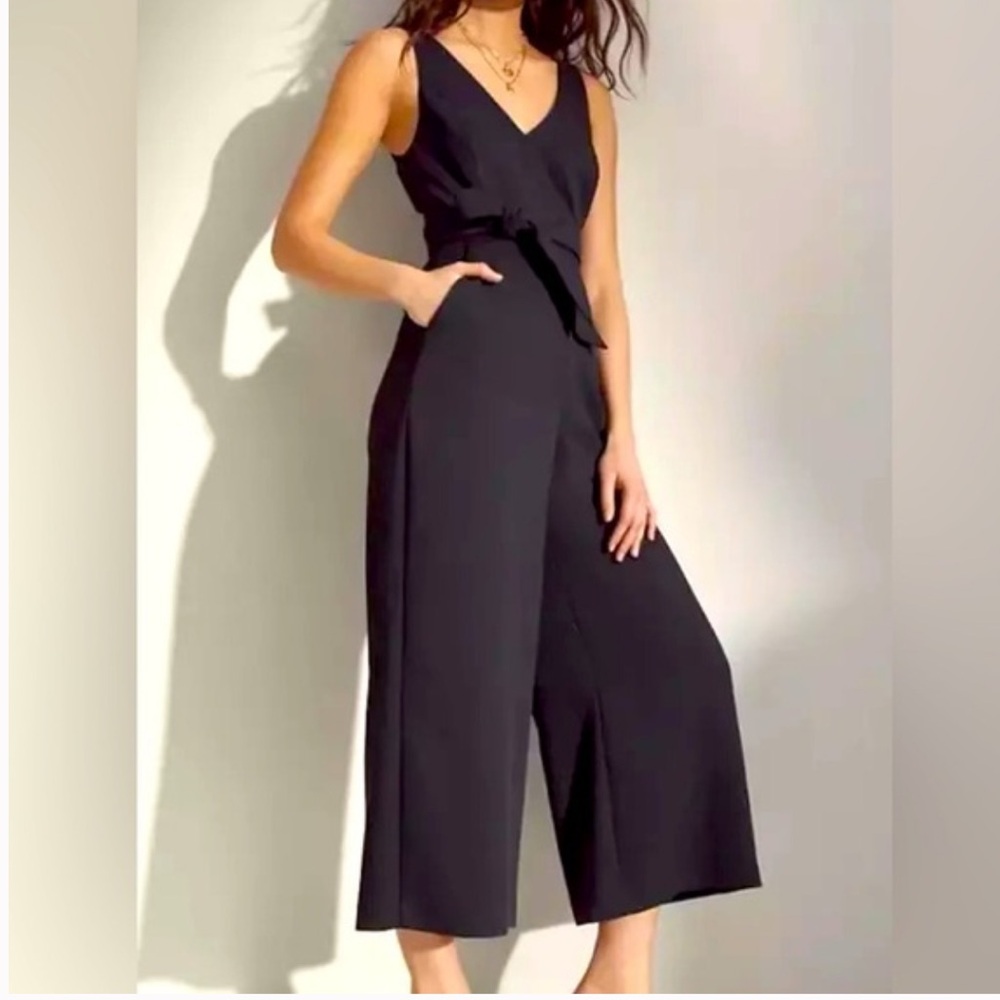 ARITZIA WILFRED Encoulement V Neck Cropped Wide Leg Jumpsuit